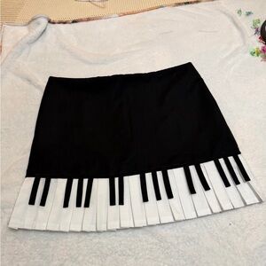 Black and White Piano Key Mini Skirt